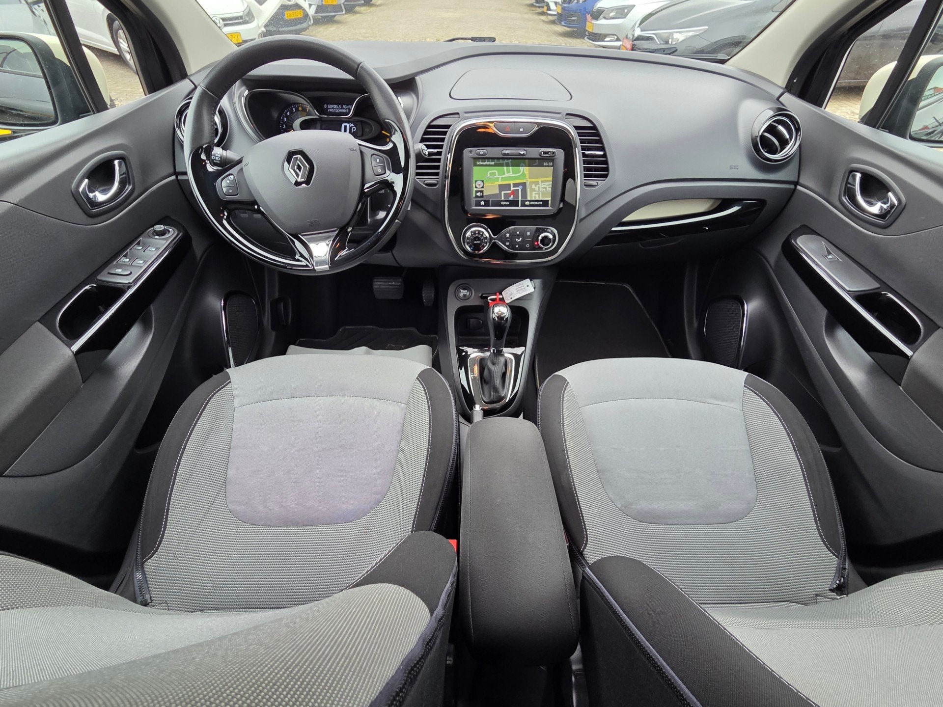 Renault Captur 1.2 TCe Dynamique/CAMERA/CRUIS CONTROL/NAVI, Auto's, 4 cilinders, Zwart, Origineel Nederlands, 19 km/l