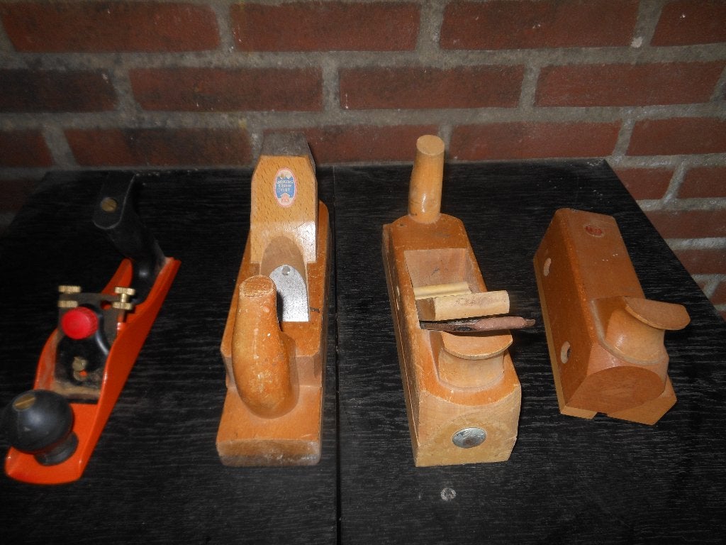 Diverse houtschaven, profielschaven en kruishout, Ophalen
