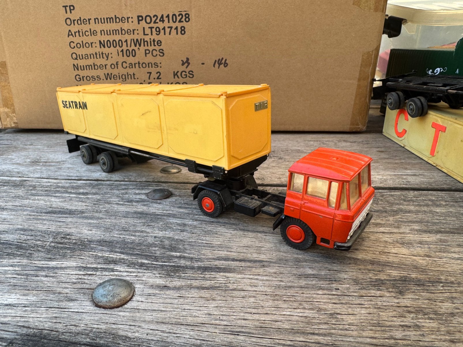 Daf Trailers Container Oplegger Lion Car 2 stuks, Ophalen of Verzenden, Gebruikt, Bus of Vrachtwagen, Lion Toys