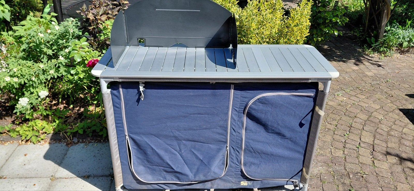 Campingkast met werkblad en windscherm, Caravans en Kamperen, Kampeeraccessoires, Ophalen, Gebruikt