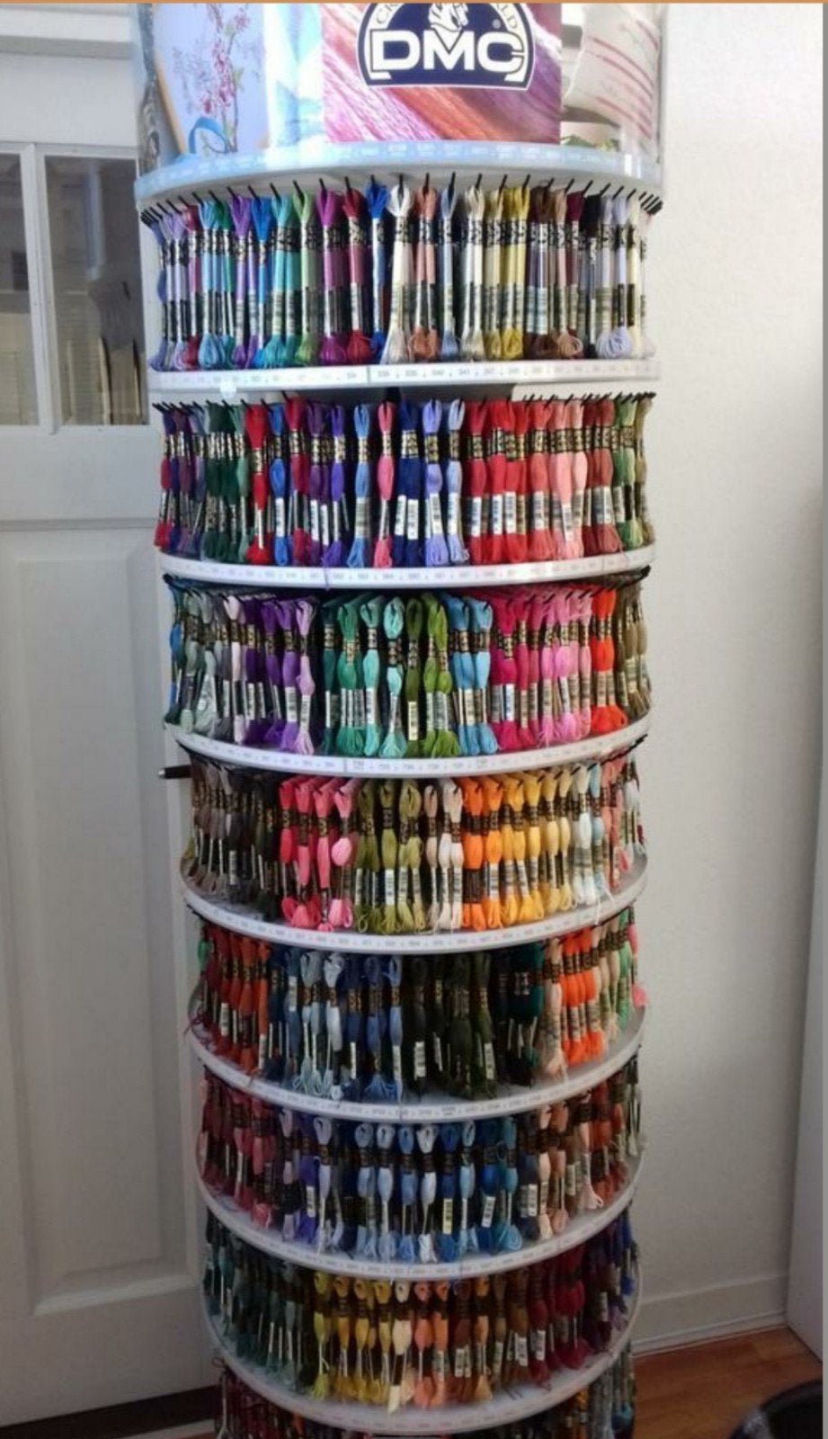 Dmc borduurzijde/borduurgaren met Barcode+kleurenkaartfoto's, Hobby en Vrije tijd, Borduren en Borduurmachines, Ophalen of Verzenden