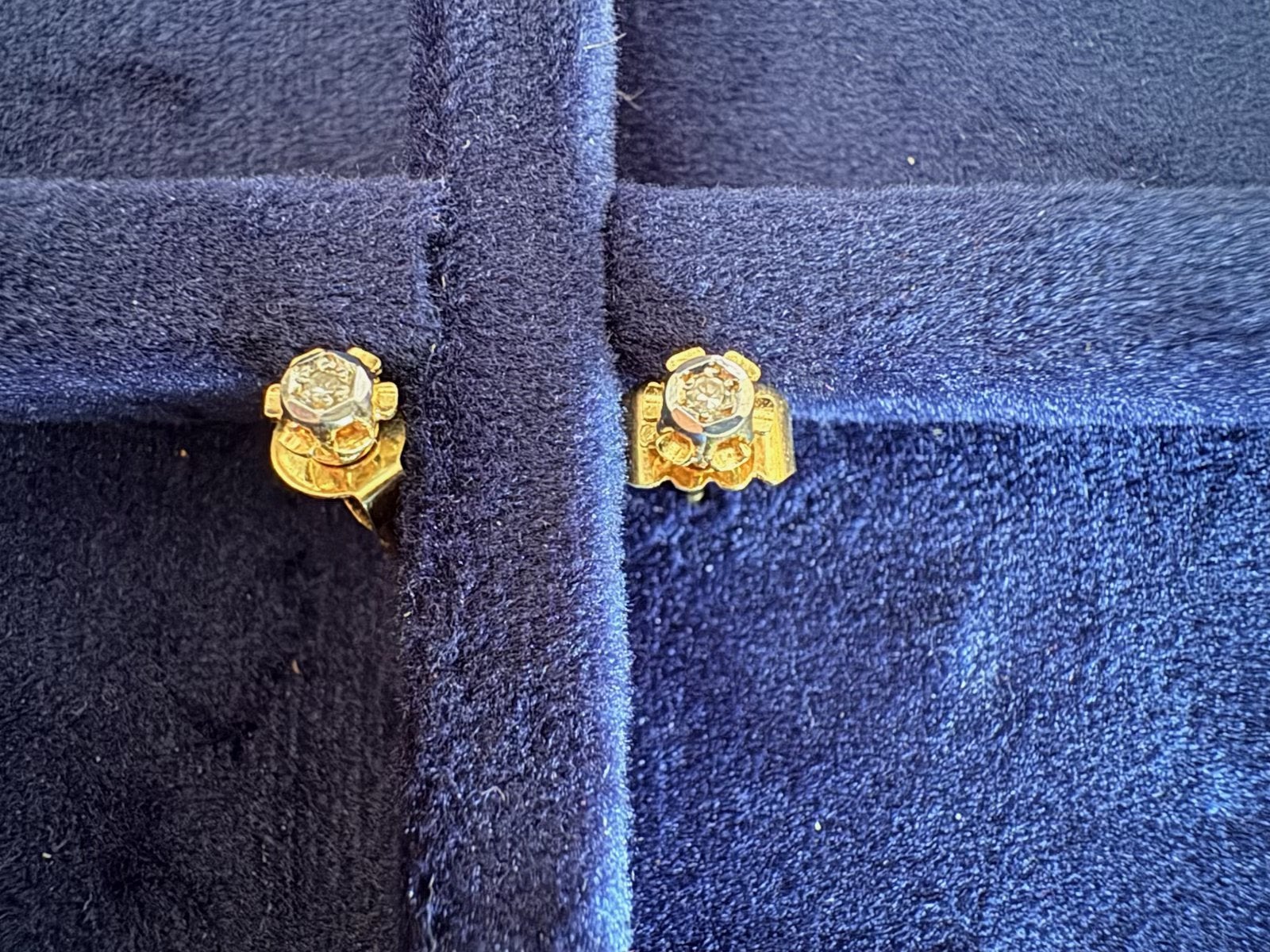 Vintage gouden oostekers 14 K met lichte steen, Sieraden, Tassen en Uiterlijk, Ophalen of Verzenden, Goud, Oorbellen