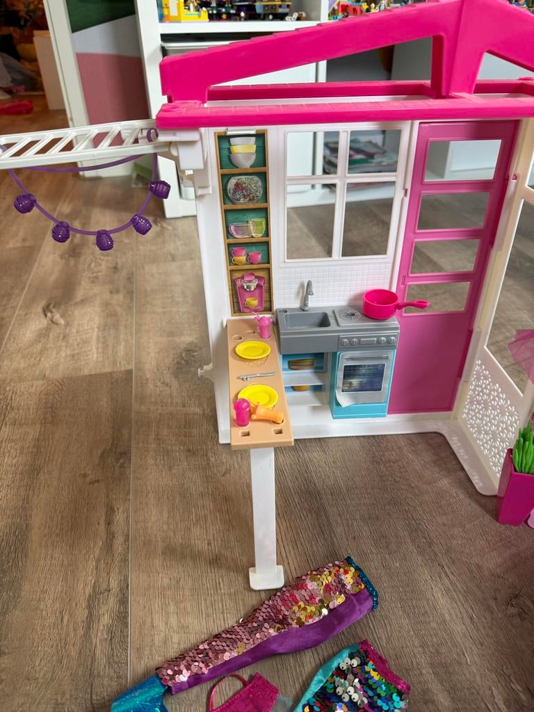 Grote Barbie set: Camper, foodtruck, huis en poppen, Kinderen en Baby's, Ophalen, Gebruikt, Barbie