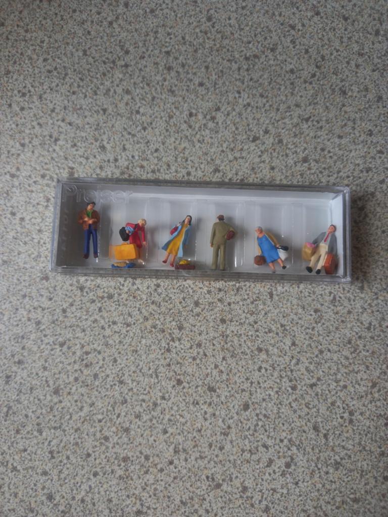 Preiser HO reizende figuren Nieuw verzegeld in doosje, Ophalen of Verzenden, Nieuw