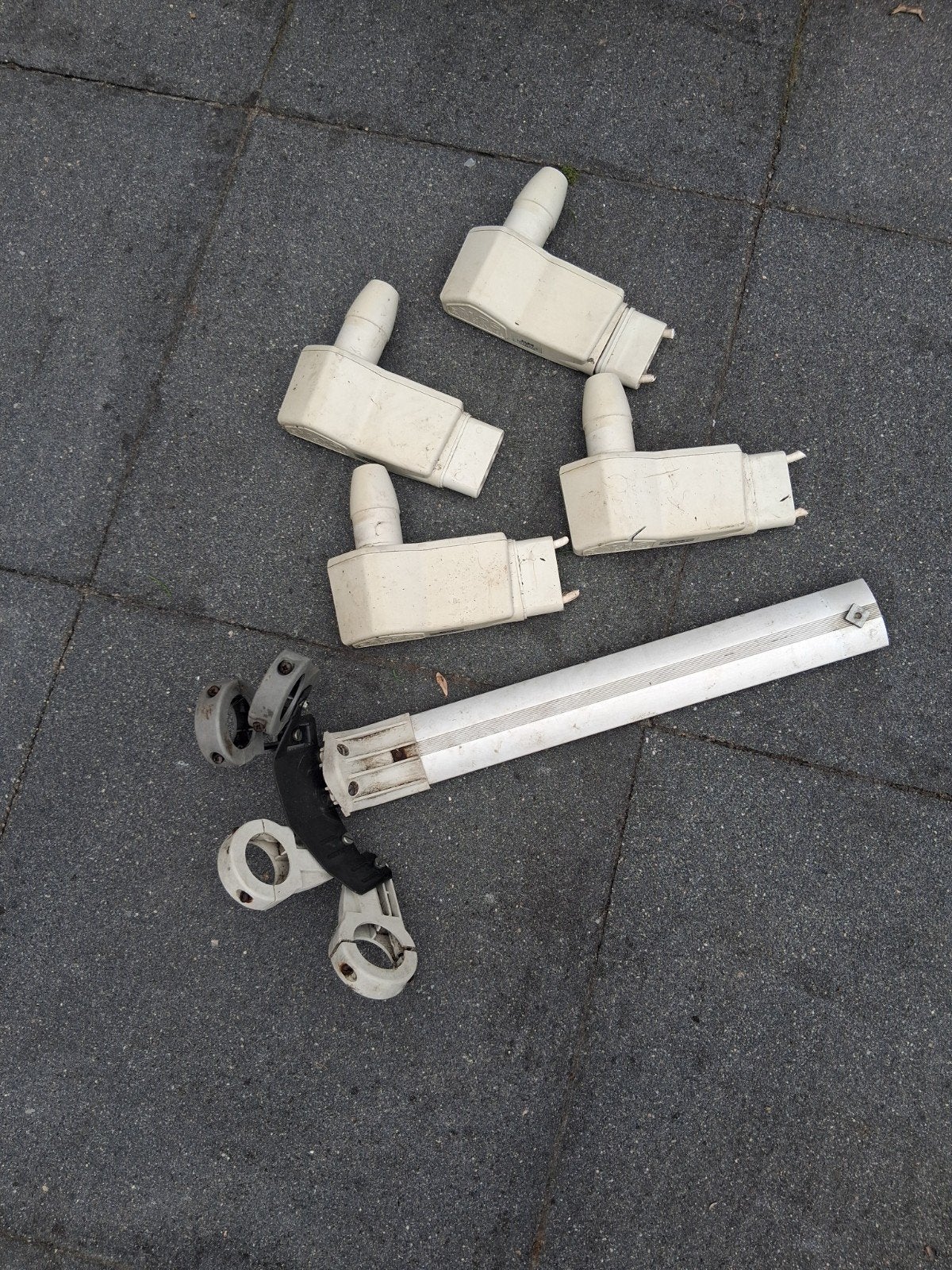 4x Twin Alps LNB's met Visiosat stang en houders, Ophalen, Overige merken