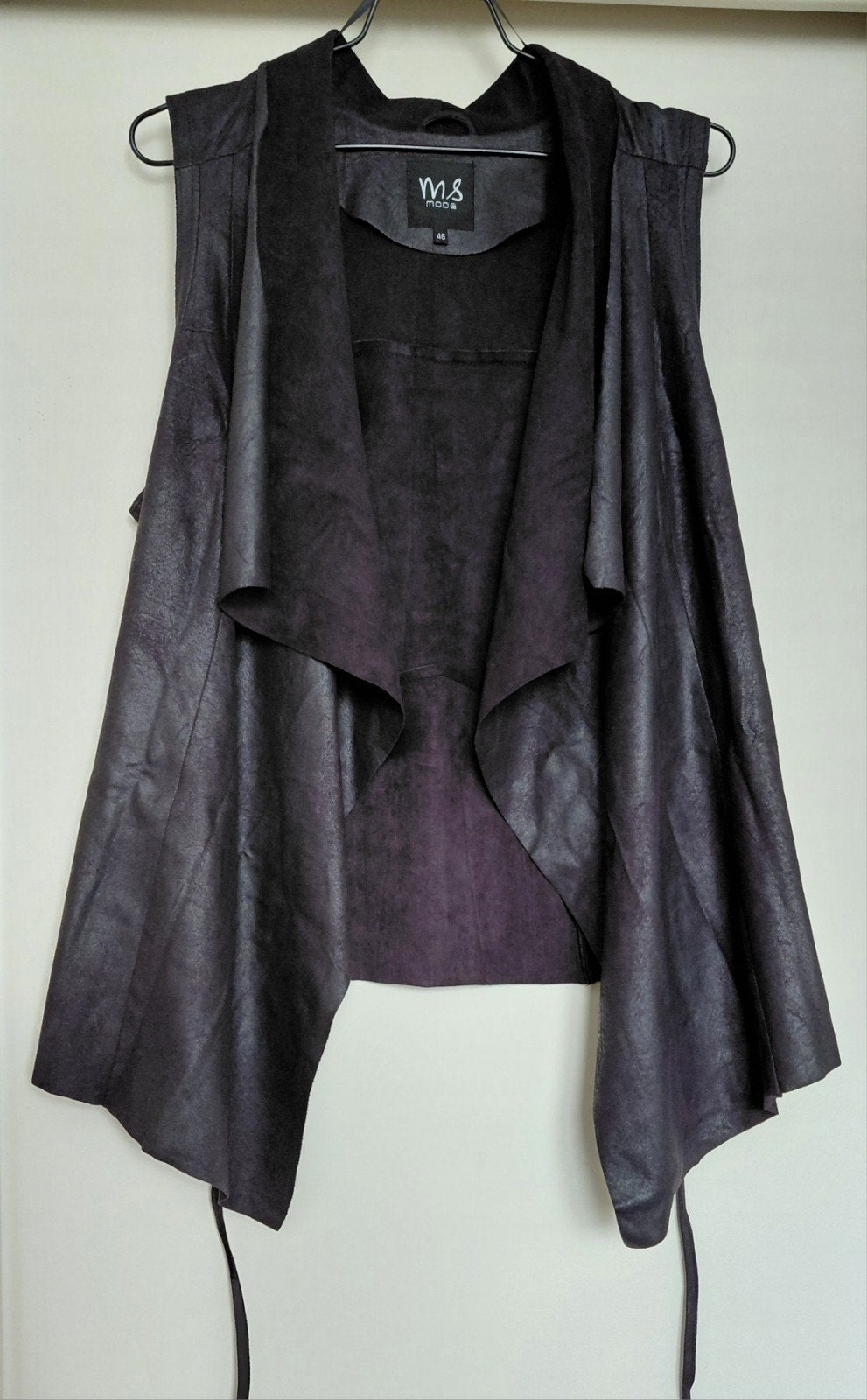 Vest van kunstleer, nieuw . Maat 46, Overige kleuren, Maat 46/48 (XL) of groter, Nieuw, Ophalen of Verzenden