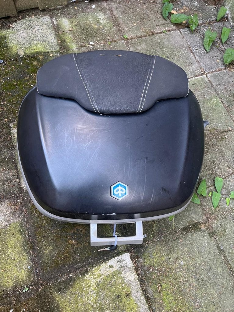 Piaggo MP3 koffer compleet, Ophalen, Zo goed als nieuw