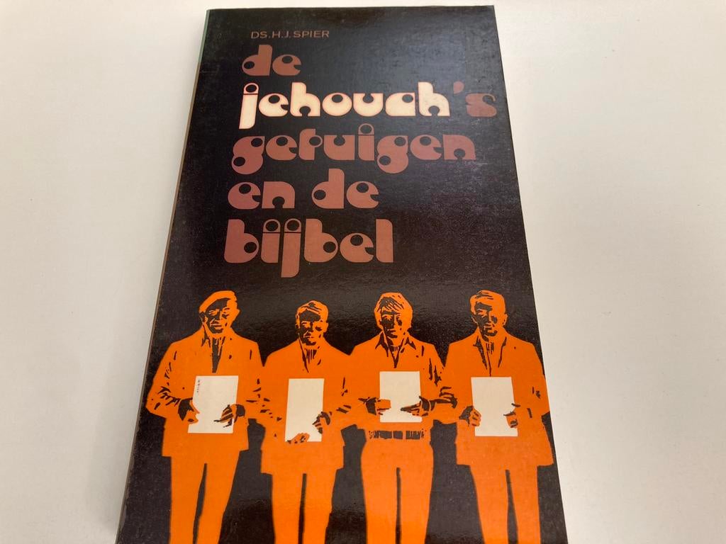 Positief-kritische informatie over de Jehova’s Getuigen, Boeken, Godsdienst en Theologie, Ophalen of Verzenden, Zo goed als nieuw