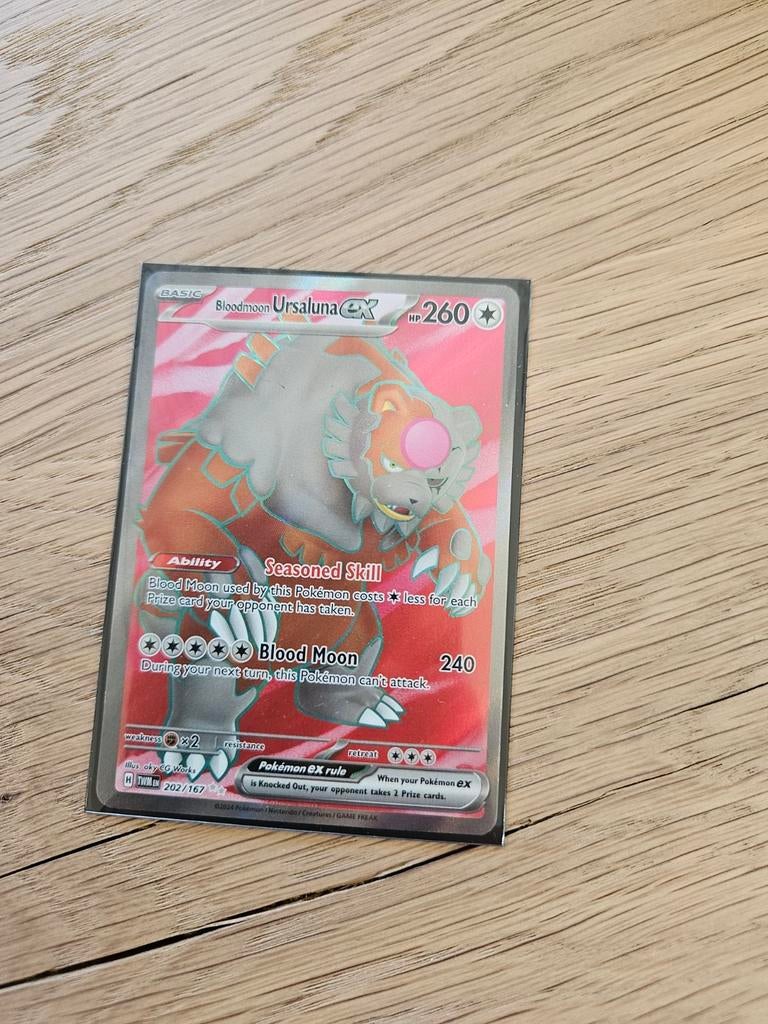 Pokemon kaart bloodmoon ursaluna ex + hoesje, Ophalen
