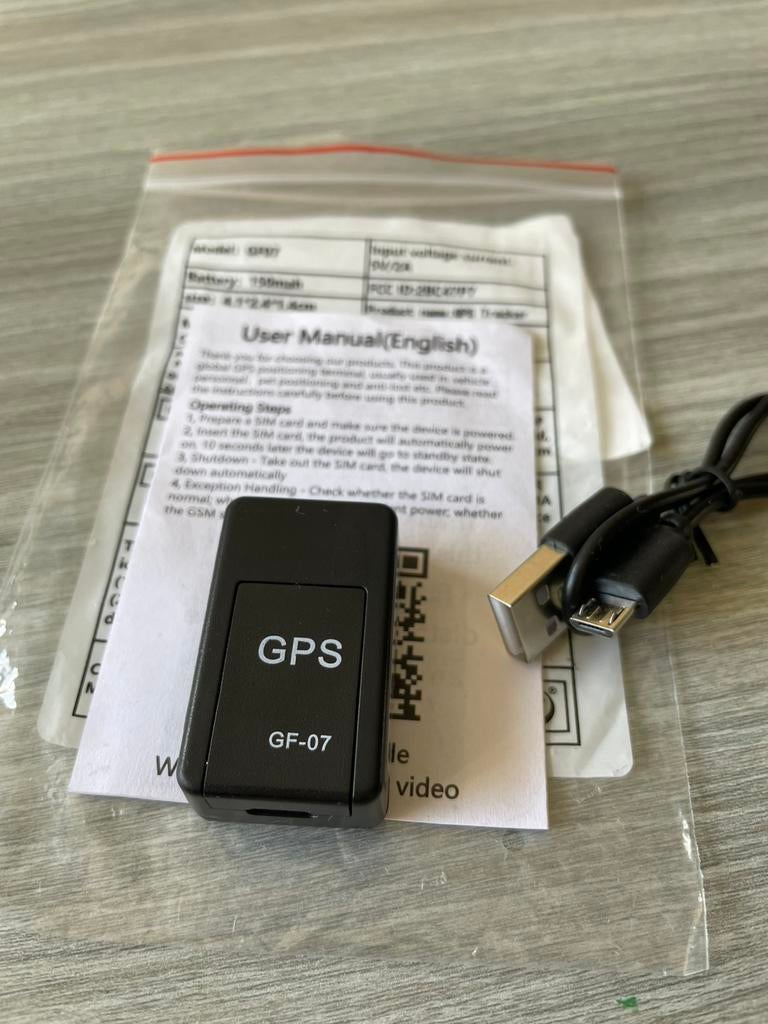 GPS tracker, zwart met simkaart aansluiting., Ophalen of Verzenden, Nieuw