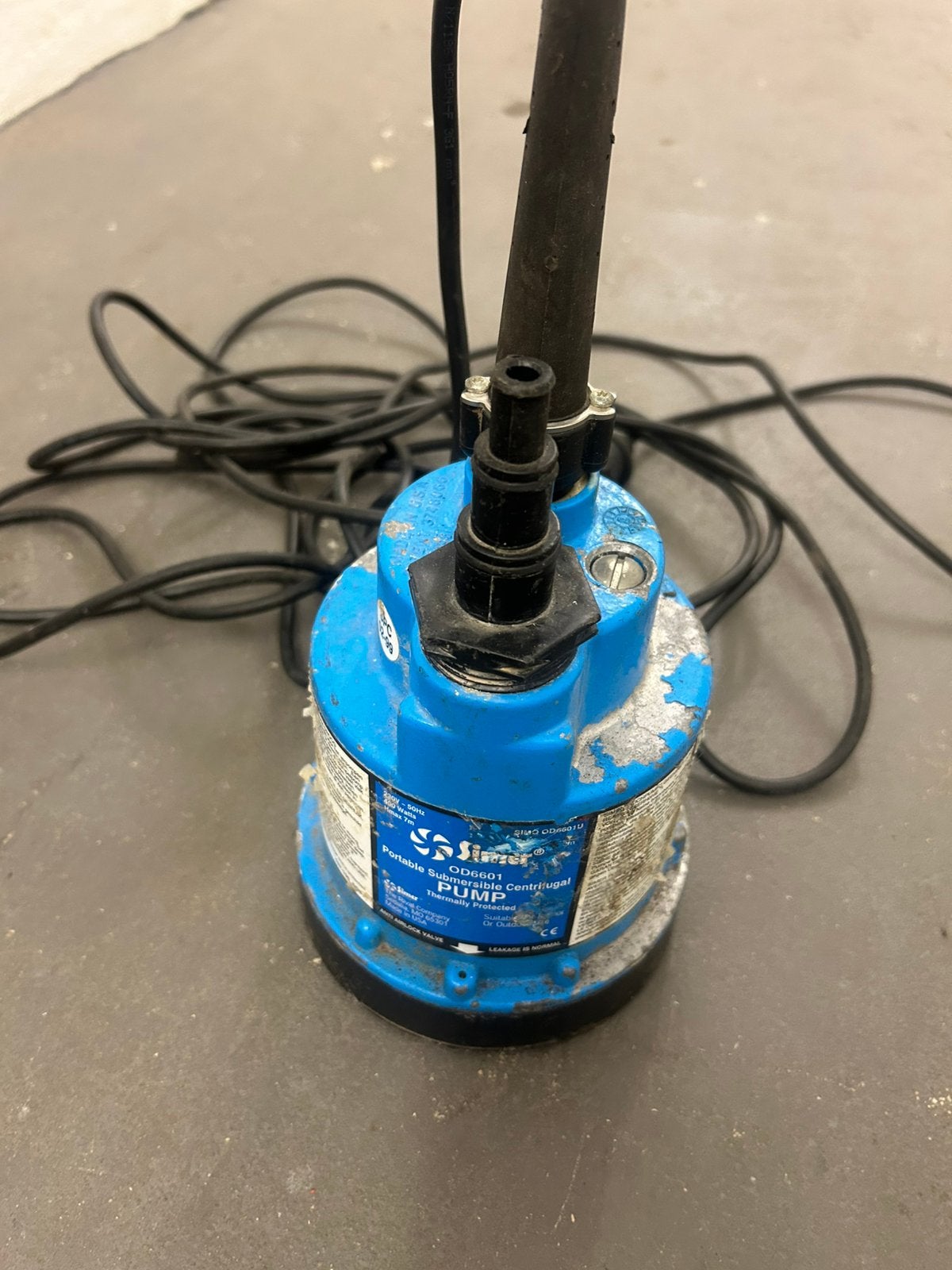 Vloerpomp 220v, Ophalen of Verzenden, Zo goed als nieuw, Dompelpomp