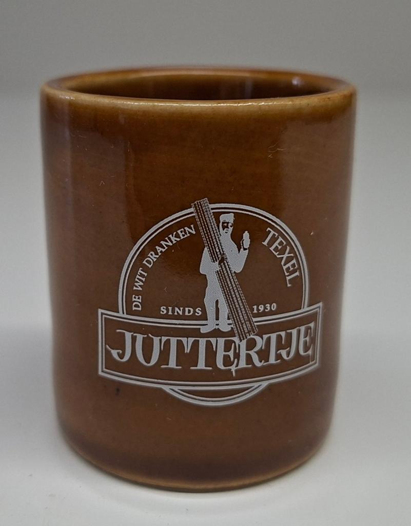 Juttertje. Texels kruidenbitter bekertje., Ophalen of Verzenden, Porselein, Kop en/of schotel