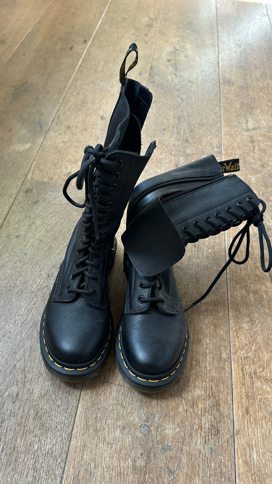Dr. Martens 1B99 Virginia Leer Laarzen Maat 36 Zwart, Kleding | Dames, Ophalen of Verzenden, Zo goed als nieuw, Zwart, Hoge laarzen