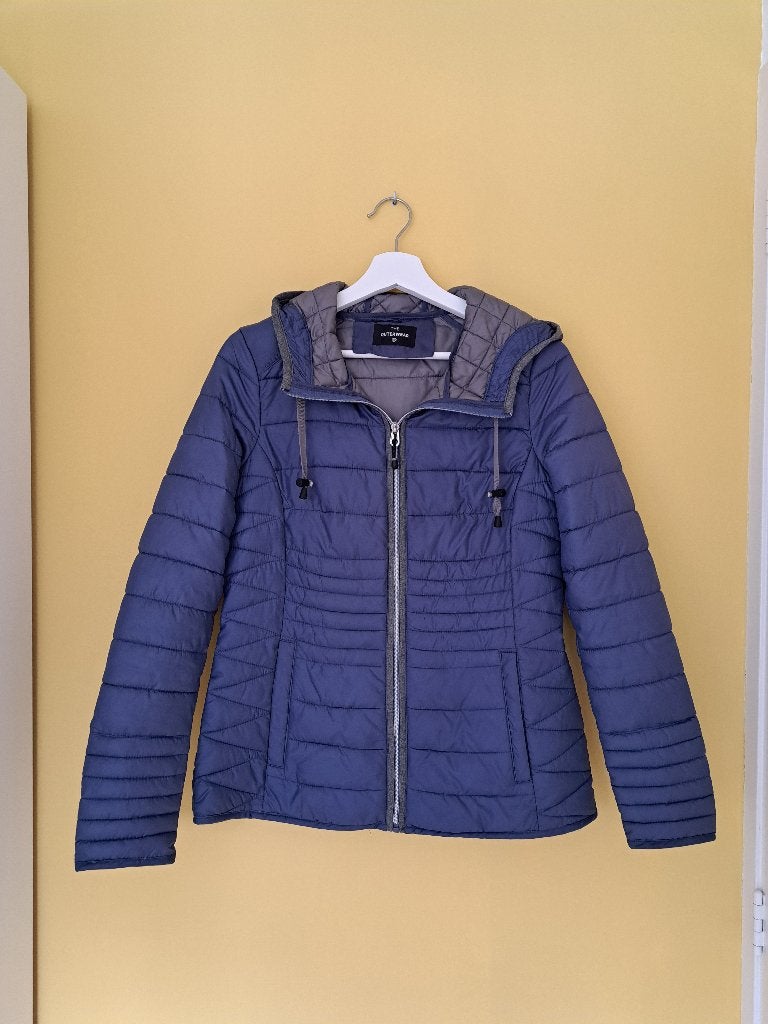 Zomerjas / tussenjas zomer herfst maat 36 (S) The Outerwear, The Outerwear, Blauw, Ophalen of Verzenden, Zo goed als nieuw