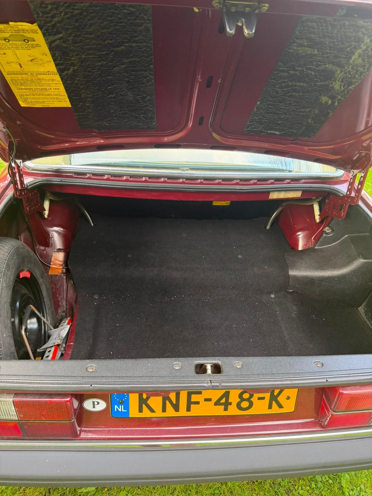 Volvo 244 diesel 1984 bordeaux Rood belastingvrij, foto 8
