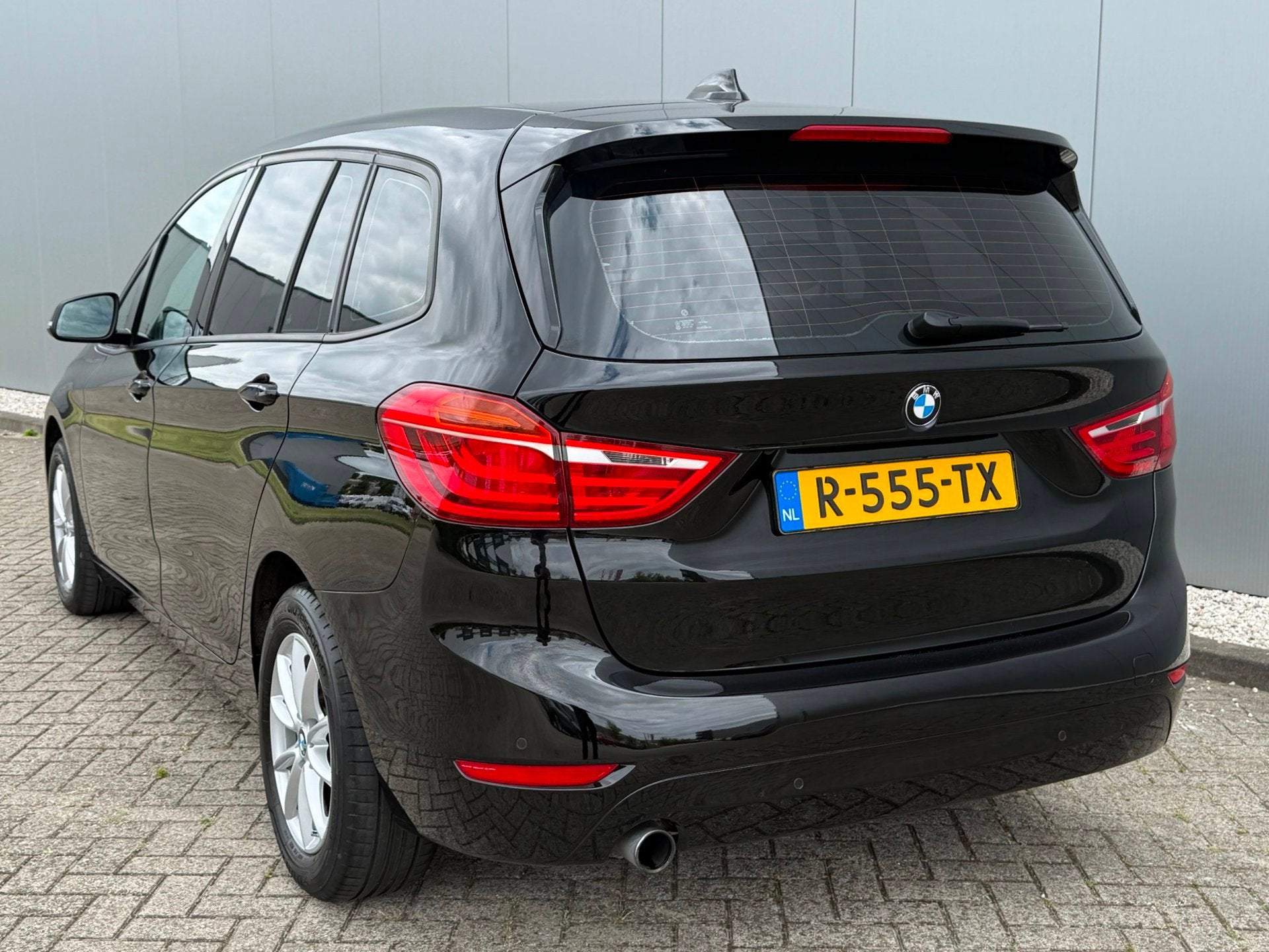 BMW 2-serie Gran Tourer 216i (Grt beurt + APK + Garantie), Voorwielaandrijving, Gebruikt, 2-Serie Gran Tourer, Zwart