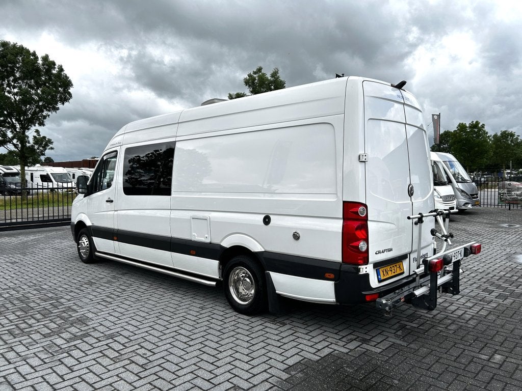 Vw Crafter Enkele-bedden/innova-inbouw/zeer-uniek/2013, Caravans en Kamperen, Buscamper of Camperbus, Volkswagen, Tot en met 2