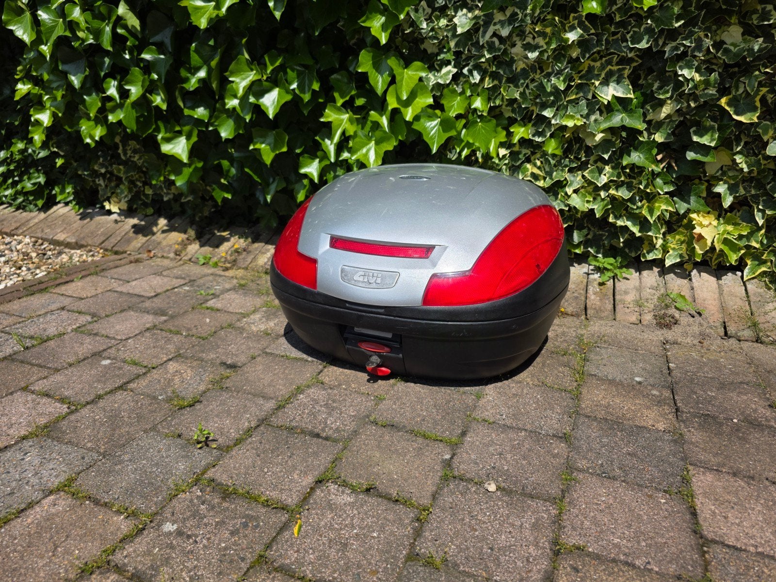 Givi E470 Simply III topkoffer met Monokey rek, Motoren, Ophalen