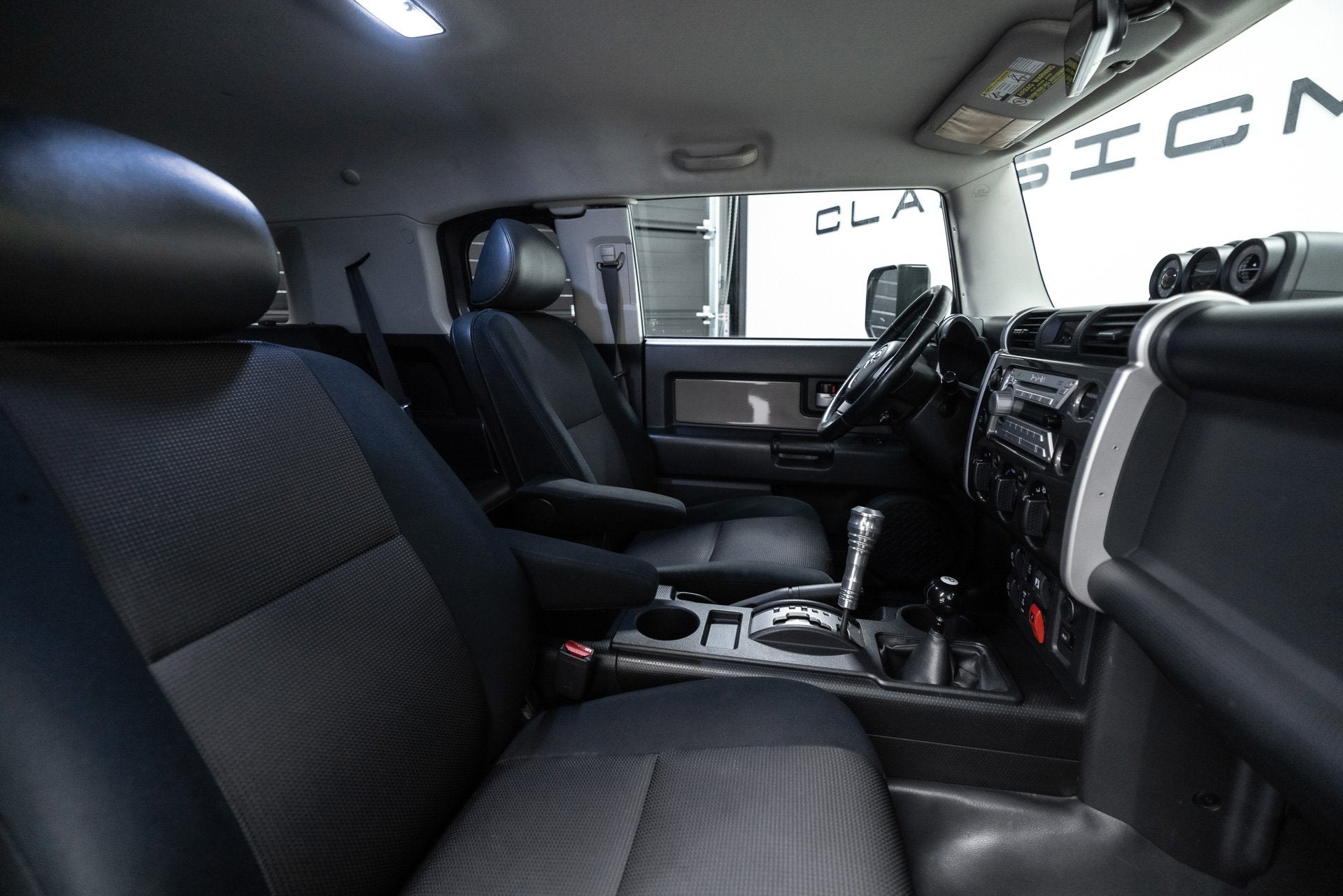 Toyota FJ Cruiser VVT-i V6 Btw auto, Fiscale waarde € 8.00, Auto's, Automaat, Stof, Gebruikt, Origineel Nederlands