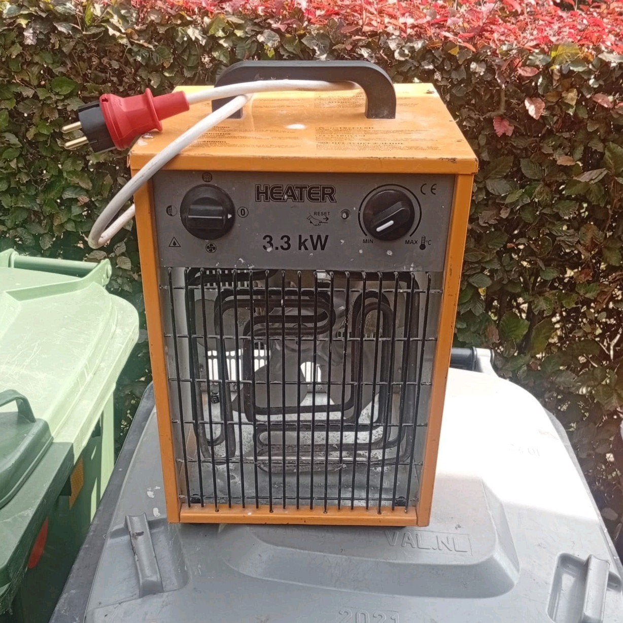 Oklima/Dania kachel C1530, 3300 watt (3,3 kW), Ophalen of Verzenden, Zo goed als nieuw, Elektrisch, Draaibaar