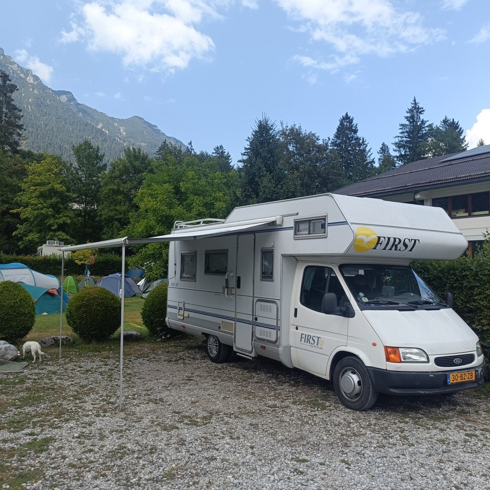 Caravans And Camping Compacte
