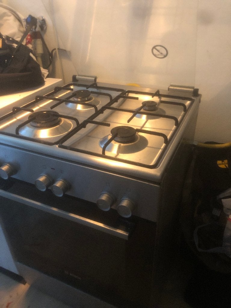 Gasfornuis 4 pits met oven, Ophalen, Nieuw, 4 kookzones, Energieklasse A of zuiniger