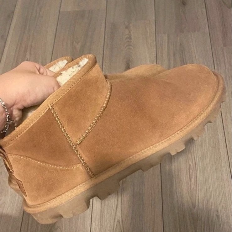 Originele UGGs maat 39 (valt als 38.5) - Goede staat, Kleding | Dames, Ophalen of Verzenden, Gedragen, Bruin, Lage of Enkellaarzen
