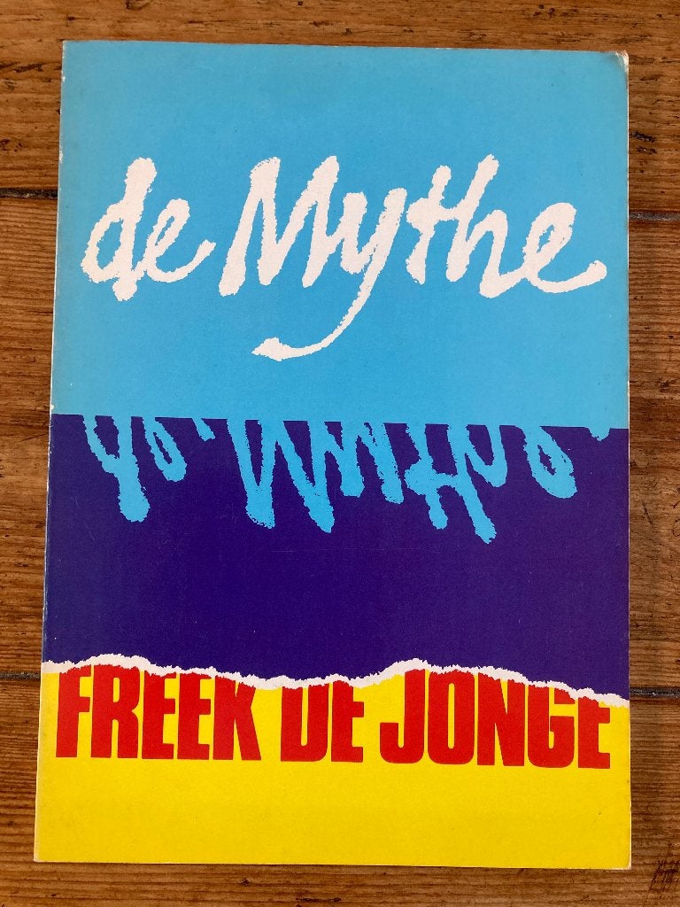 Boek De Mythe - Freek de Jonge, Boeken, Ophalen of Verzenden, Zo goed als nieuw, Cabaret