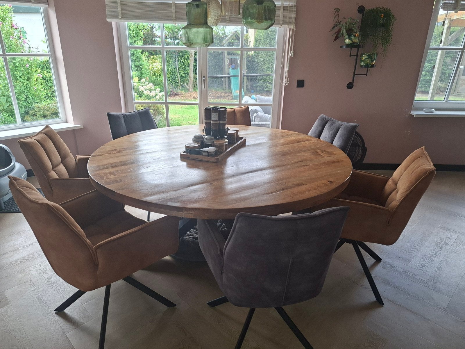Ronde mangohouten tafel 180 cm met zwarte kruispoot, Huis en Inrichting, Tafels | Eettafels, Gebruikt, 150 tot 200 cm, Rond, Vijf personen of meer