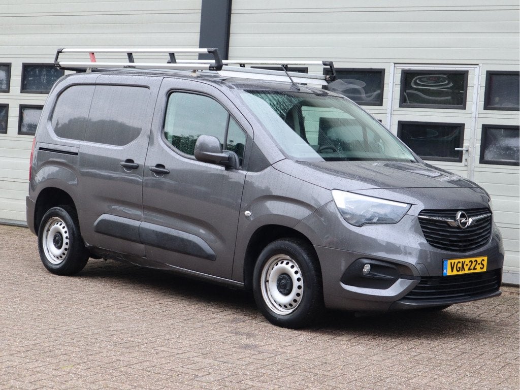 Opel Combo 1.6D 100pk Euro 6 - Imperiaal - Airco - Navi - Cr, Voorwielaandrijving, 101 pk, Euro 6, 4 cilinders