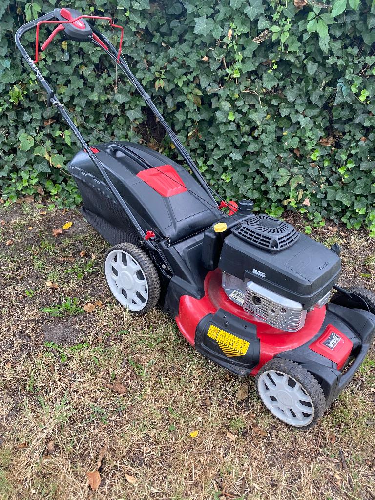 Grasmaaier zelftrekker met180cc Kawasaki motor, Tuin en Terras, Grasmaaiers, Ophalen, Gebruikt, 50 cm of meer, Benzine-grasmaaier