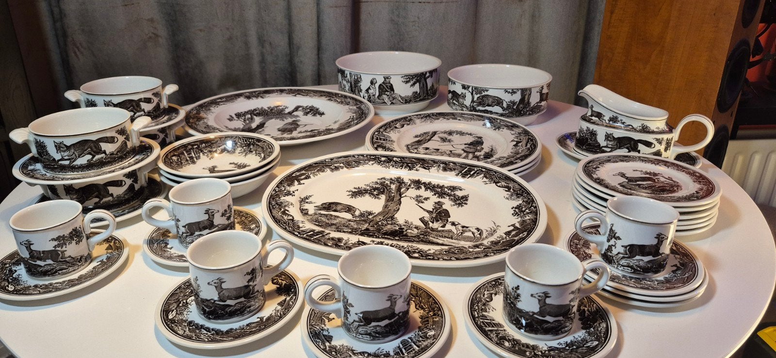 Villeroy & Boch Anjou servies - Jachttaferelen, Ophalen, Zo goed als nieuw, Porselein, Overige stijlen