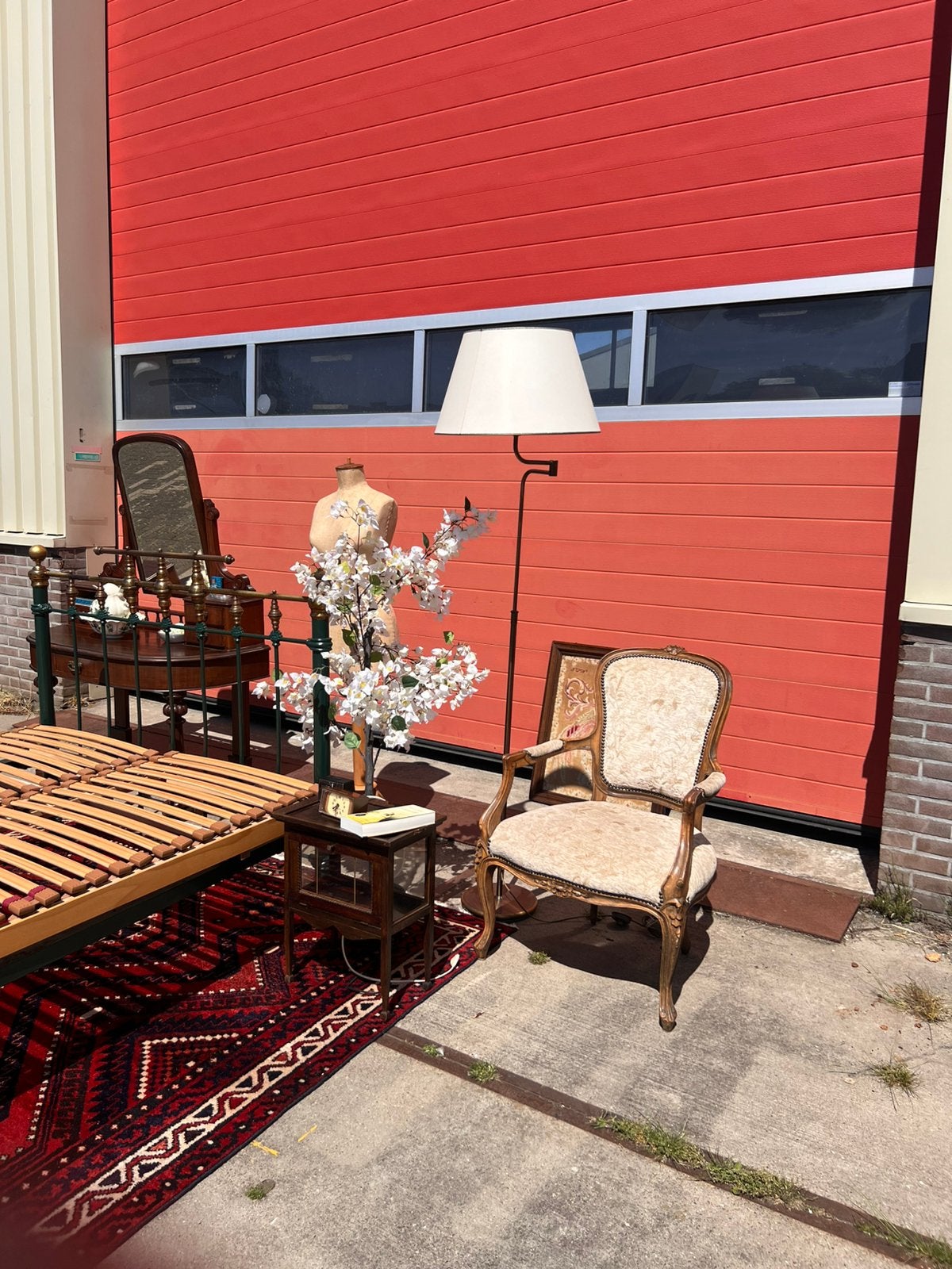 Vintage verstelbare staande lamp – zwenkbaar messing, Antiek en Kunst, Ophalen