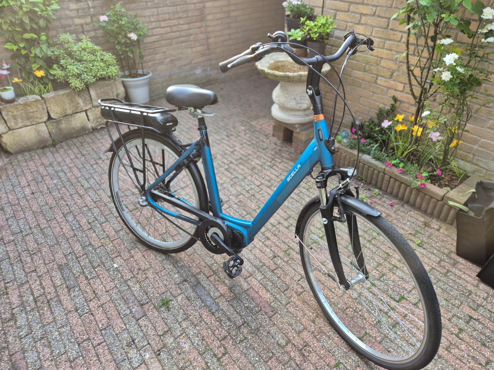Nette en goede electrische stella livorno dames fiets, Fietsen en Brommers, 51 tot 55 cm, Ophalen of Verzenden, Zo goed als nieuw