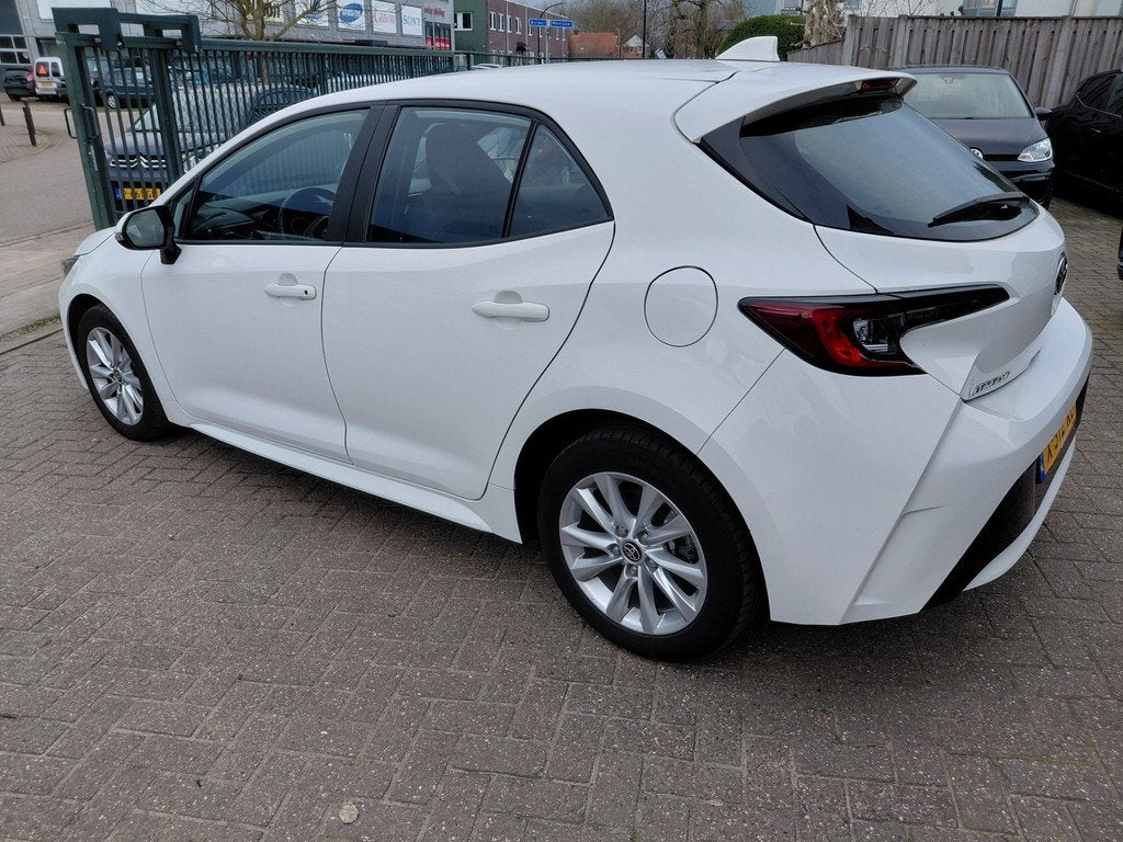 Toyota Corolla Hybrid 140 Active, Gebruikt, 4 cilinders, Corolla, Bedrijf