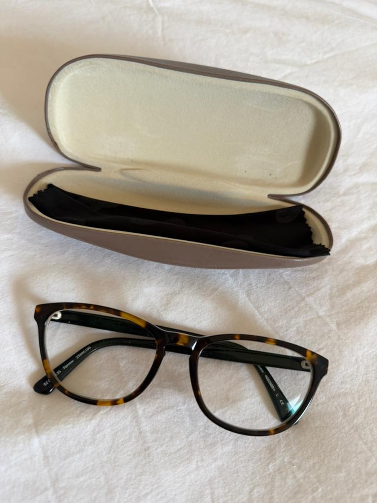 Specsavers Farrow brillenmontuur - Schildpad print + Koker, Overige merken, Bruin, Ophalen of Verzenden, Zo goed als nieuw