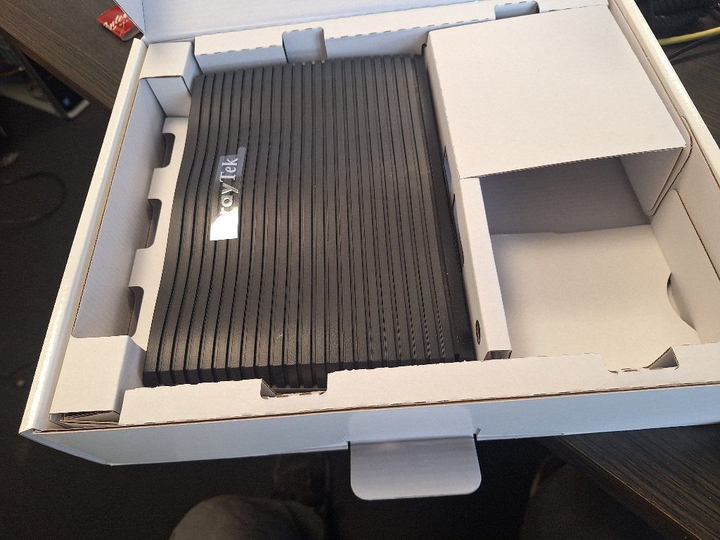 Nieuwe DrayTek Vigor 2928 10Gbps multi-WAN  router, Ophalen of Verzenden, Nieuw, Router, DrayTek Vigor