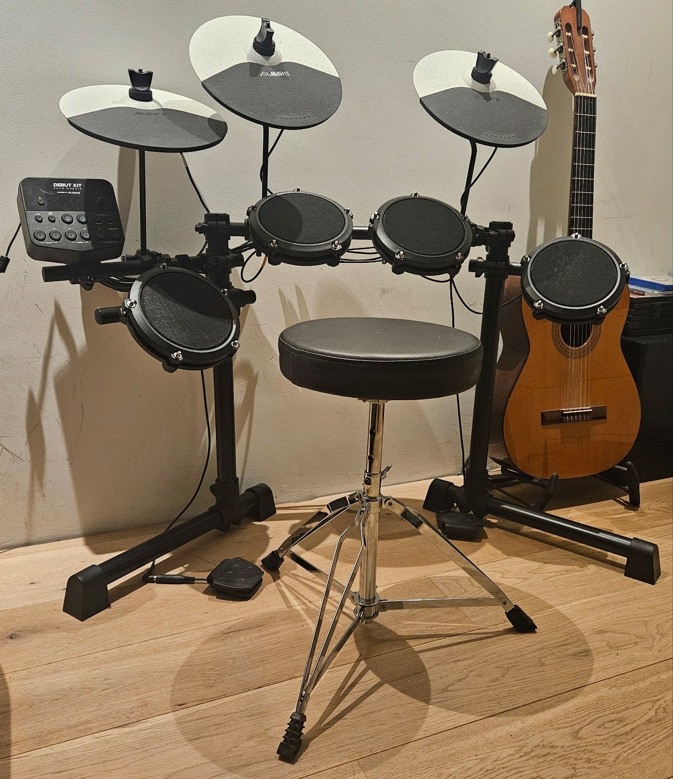 Alesis Debut Kit - Compleet elektronisch drumstel, Muziek en Instrumenten, Drumstellen en Slagwerk, Ophalen, Zo goed als nieuw