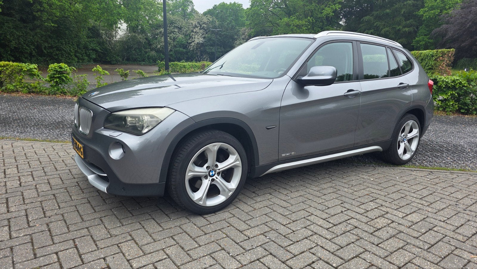 BMW X1 2.0 Sdrive 18I  Grijs NIEUWE APK, X1, Euro 5, Achterwielaandrijving, 1995 cc