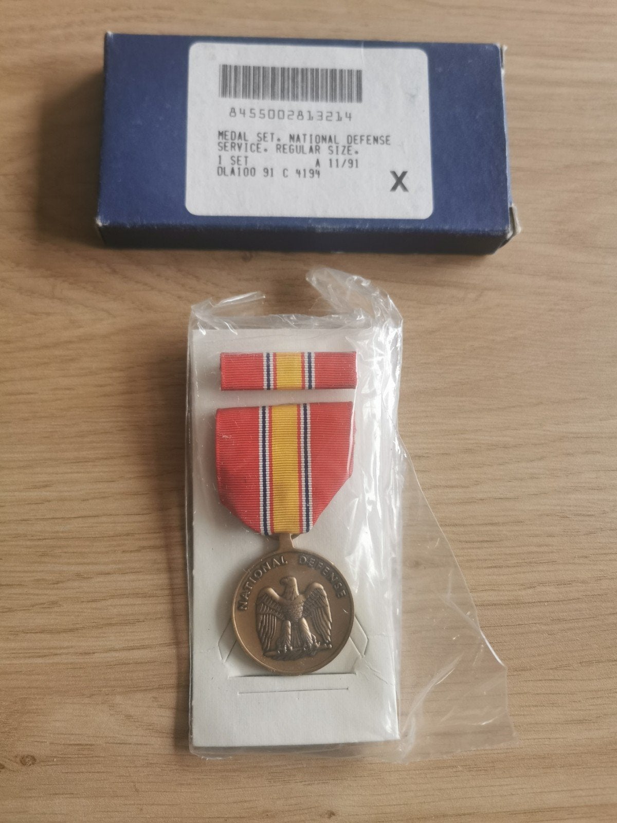 USA Defense medal, nieuw in box, Verzamelen, Verzenden, Landmacht, Amerika