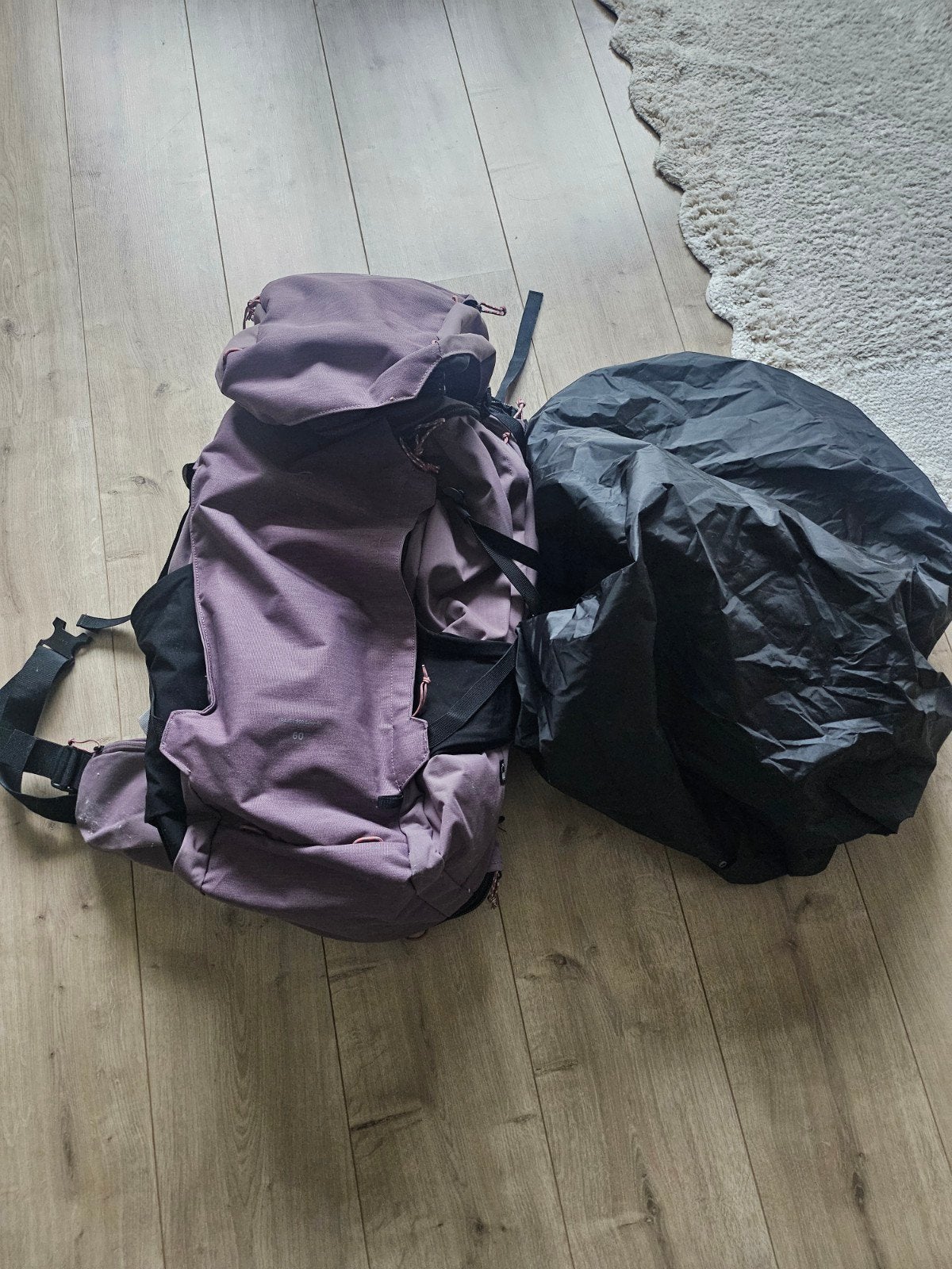 Decathlon 60 liter backpack - Zo goed als nieuw, Overige merken, Ophalen of Verzenden, Zo goed als nieuw, Trekking
