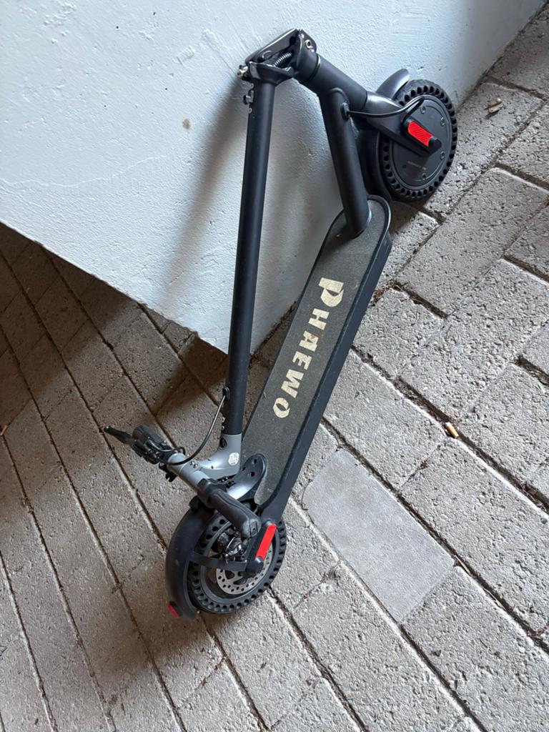 Elektrische step - PHAEWO (geen oplader), Fietsen en Brommers, Steps, Ophalen of Verzenden, Gebruikt, Elektrische step (E-scooter)