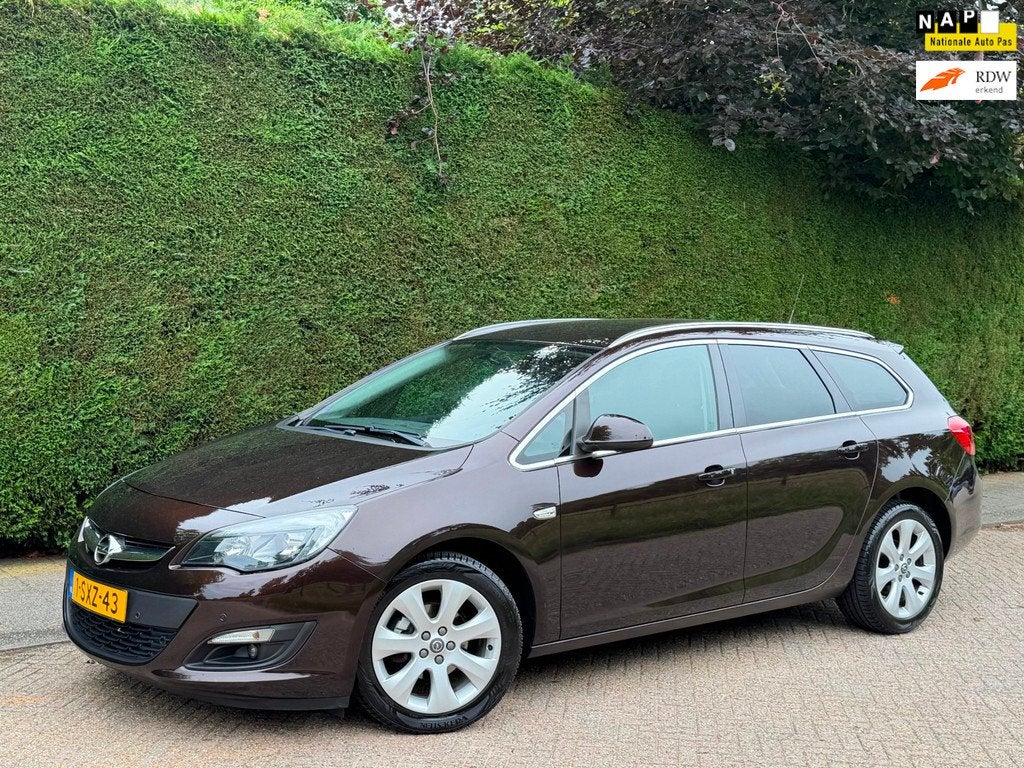 Opel Astra Sports Tourer 1.4 Turbo AIRCO/RIJDT GOED/PDC V+A!, Auto's, Opel, Bedrijf, Te koop, Astra, ABS, Airbags, Airconditioning