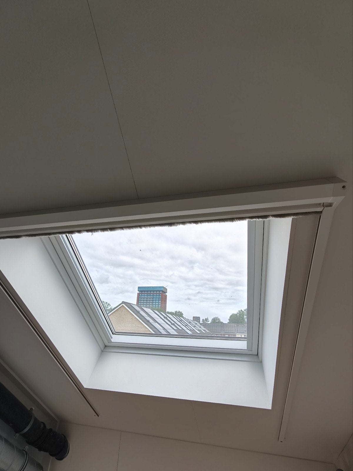 2x Velux dakraam GGL SK06 met gordijn en hor, Ophalen, 80 tot 120 cm, 80 tot 120 cm, Zo goed als nieuw