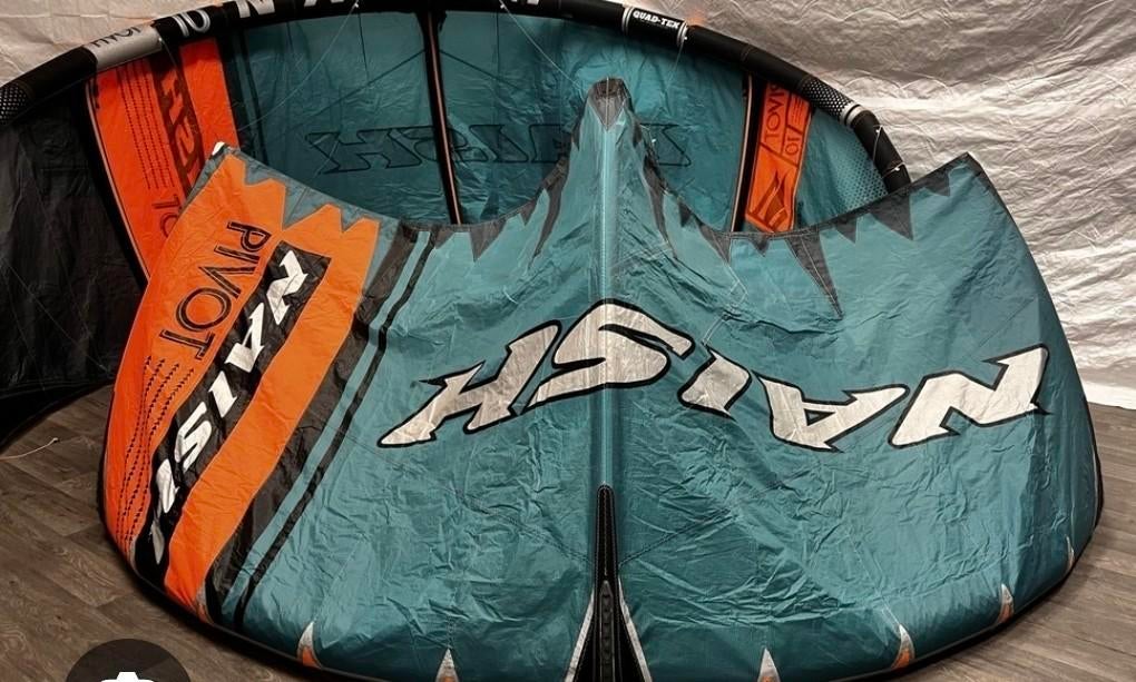 Naish Pivot en Naish Park compl met barren, tas , reparaties, Ophalen of Verzenden