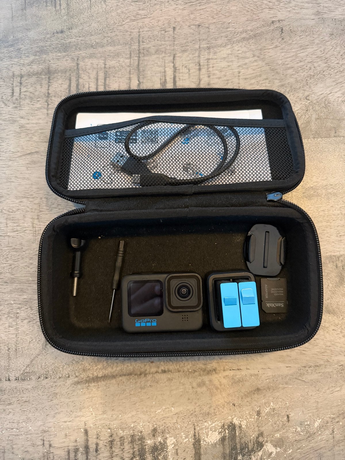 GoPro Hero 10 Black met 2 accu’s en sd kaart, Audio, Tv en Foto, Ophalen of Verzenden, Zo goed als nieuw, GoPro