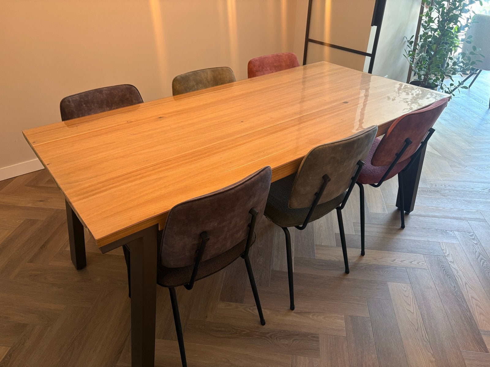 6 XOOON Novali eetkamerstoelen in diverse kleuren, Ophalen, Gebruikt, Overige kleuren, Stof