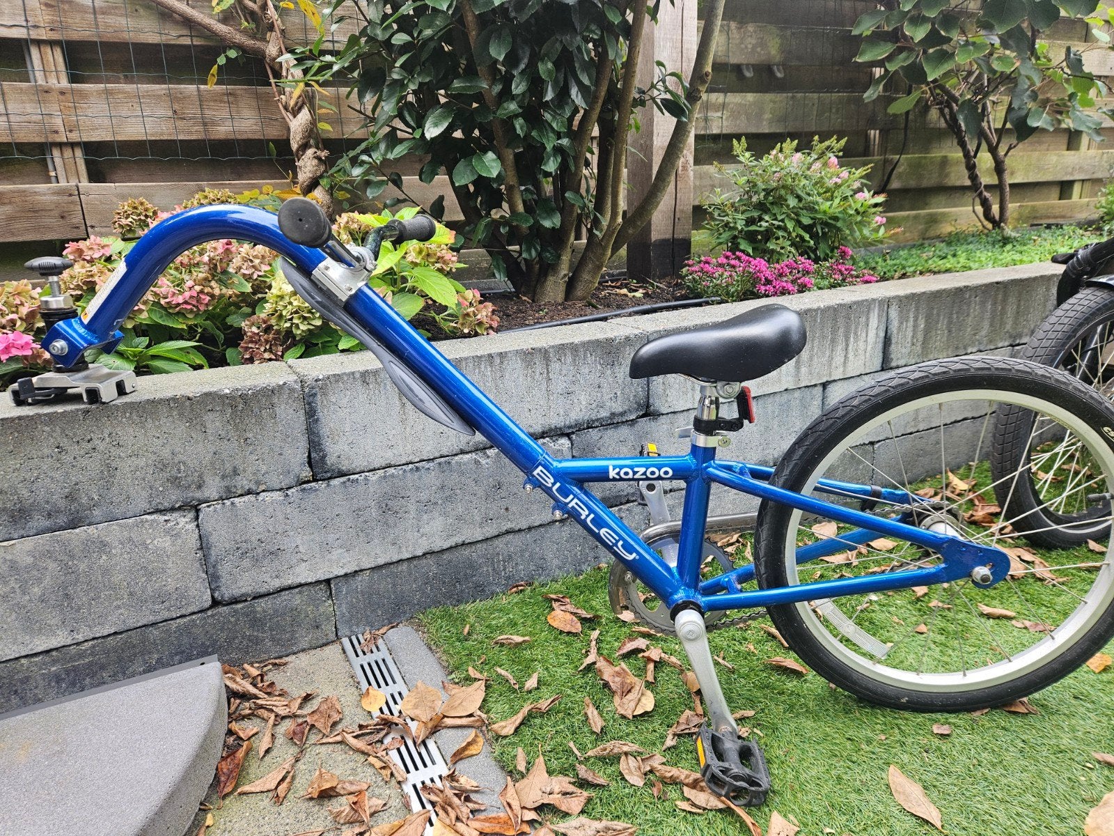 Burley Kazoo Aanhangfiets - Blauw, Fietsen en Brommers, Ophalen, Gebruikt, Aanhangfiets, Burley