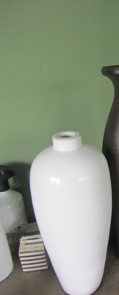 1 kleine witte vaas, Wit, Ophalen of Verzenden, Zo goed als nieuw, Steen/keramiek