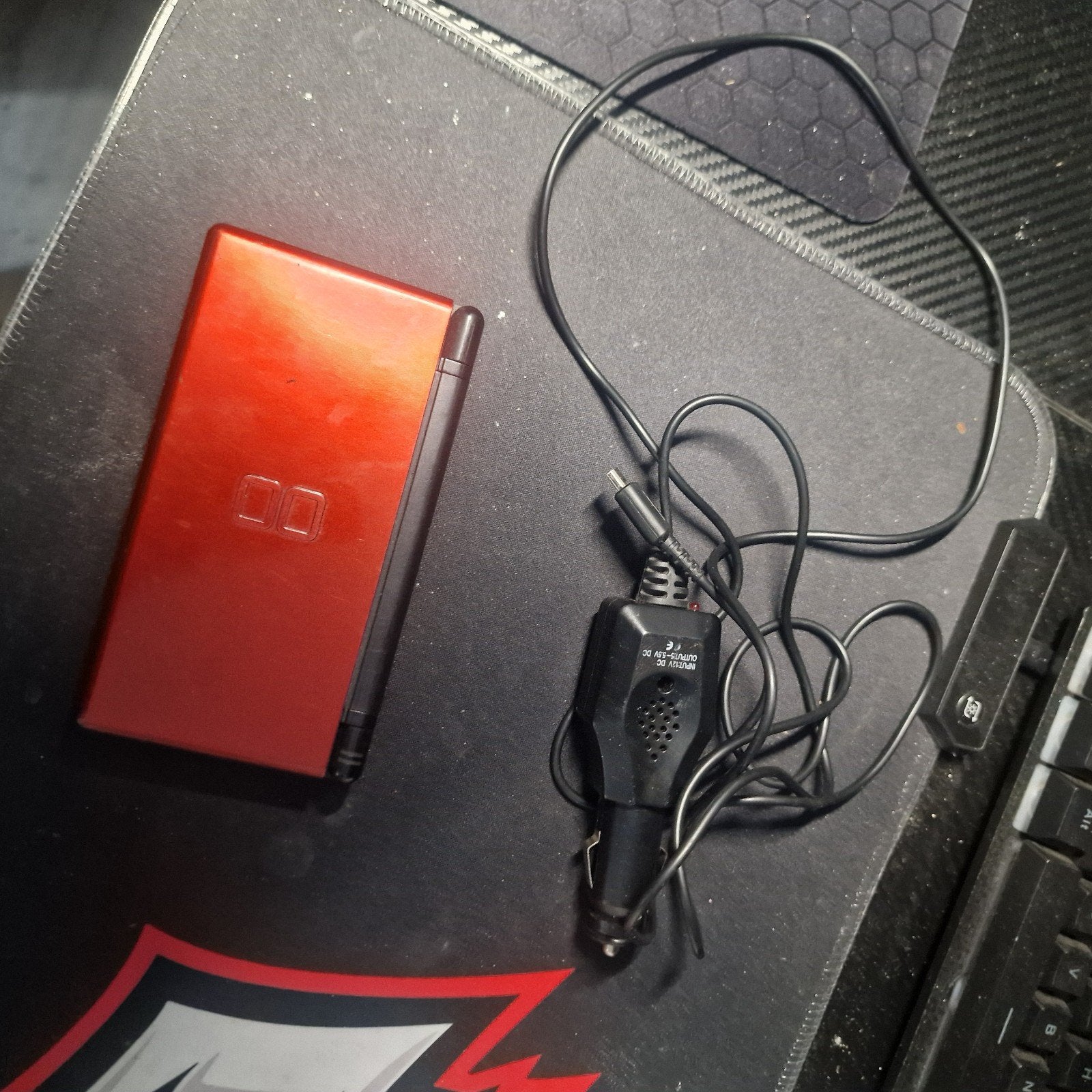 2x Nintendo DS: Rood (werkend) & Wit (defect), Ophalen of Verzenden, Gebruikt, Overige kleuren, DS Lite